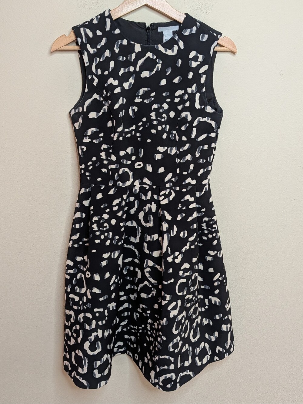 H&M Black Cream Abstract Animal Print Fit and Flare Dress 4